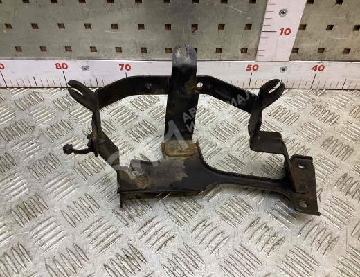 Кронштейн гидроусилителя Opel Vectra C 2005-2009 рестайлинг  Opel Vectra Vectra C 2005-2009 рестайлинг