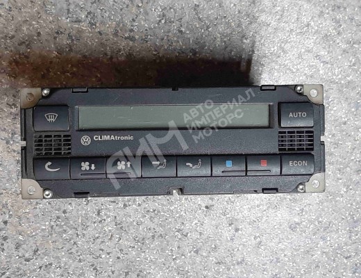 Блок управления печки/климат-контроля Volkswagen Passat B5 (3B) 1996-2000  Volkswagen Passat Passat B5 (3B) 1996-2000