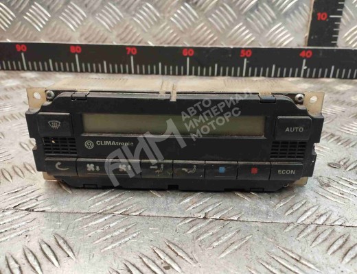 Блок управления печки/климат-контроля Volkswagen Passat B5 (3B) 1996-2000  Volkswagen Passat Passat B5 (3B) 1996-2000