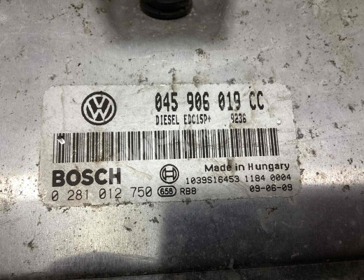 Блок управления двигателем Skoda Roomster (5J) 2006-2015  Skoda Roomster Roomster (5J) 2006-2015