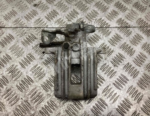 Суппорт задний левый Volkswagen Passat B5+ (3B) 2000-2005 рестайлинг  Volkswagen Passat Passat B5+ (3B) 2000-2005 рестайлинг