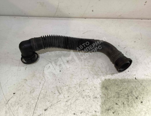 Патрубок (трубопровод, шланг) Volkswagen Golf IV (1J) 1997-2004  Volkswagen Golf Golf IV (1J) 1997-2004