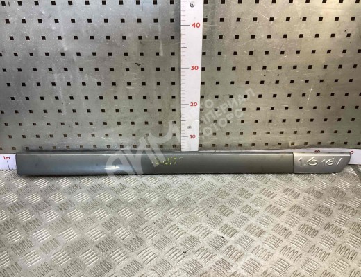 Молдинг двери передней правой Renault Scenic II (JM) 2006-2009 рестайлинг  Renault Scenic Scenic II (JM) 2006-2009 рестайлинг