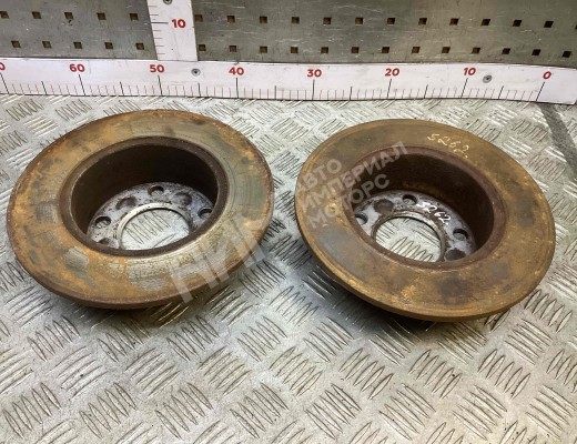 Диск тормозной задний Volkswagen Passat B5 (3B) 1996-2000  Volkswagen Passat Passat B5 (3B) 1996-2000