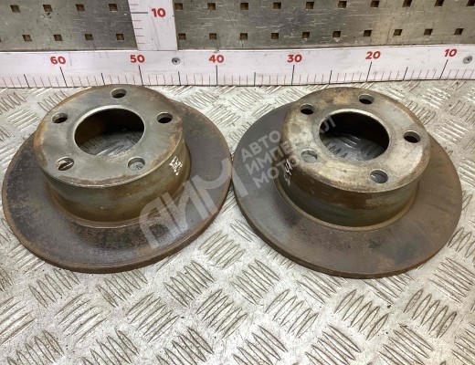 Диск тормозной задний Volkswagen Passat B5+ (3B) 2000-2005 рестайлинг  Volkswagen Passat Passat B5+ (3B) 2000-2005 рестайлинг