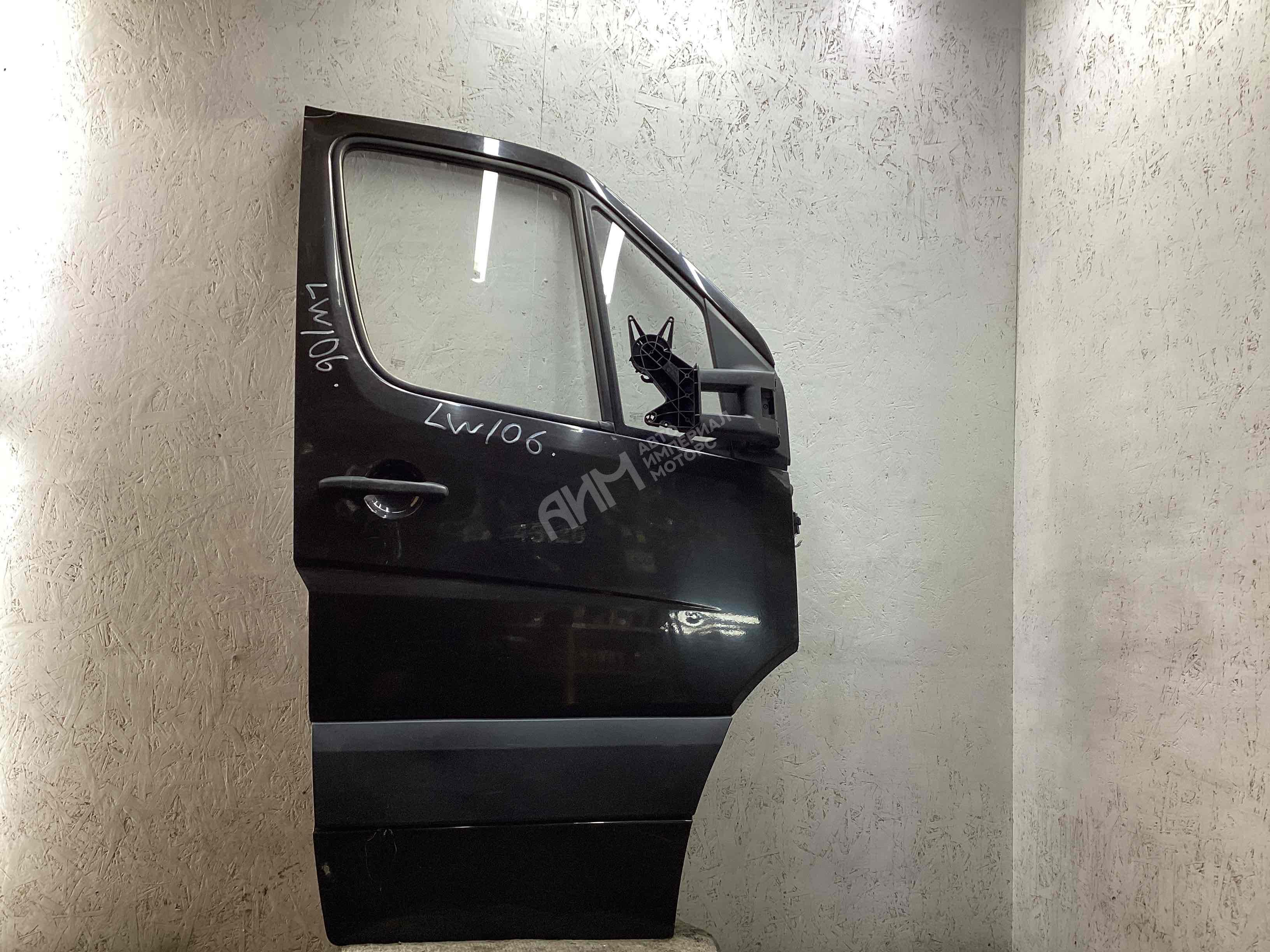 Замок двери передней правой  Mercedes Sprinter