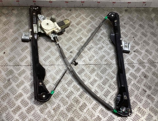 Стеклоподъемник передний левый Ford Focus I 2001-2005 рестайлинг  Ford Focus Focus I 2001-2005 рестайлинг