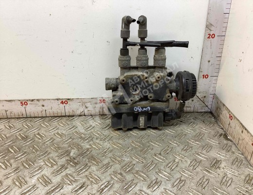 Кран уровня подвески Renault Midlum I 2000-2006  Renault Midlum Midlum I 2000-2006