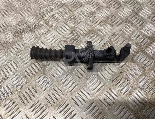 Цилиндр сцепления рабочий Peugeot 307 (3A/3H) 2001-2005  Peugeot 307 307 (3A/3H) 2001-2005