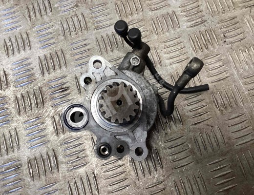 Насос вакуумный Mitsubishi Pajero III 1999-2006  Mitsubishi Pajero Pajero III 1999-2006