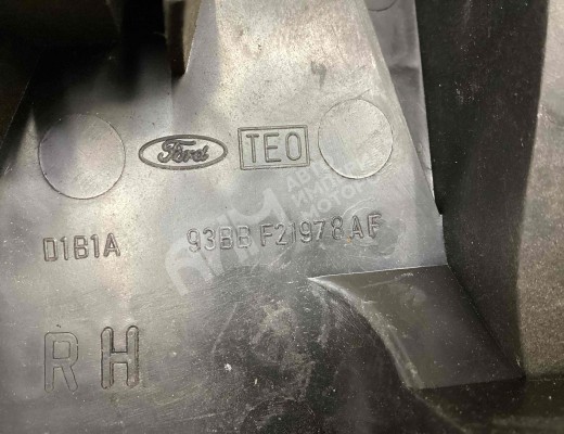 Пластик Ford Mondeo II 1996-2000  Ford Mondeo Mondeo II 1996-2000