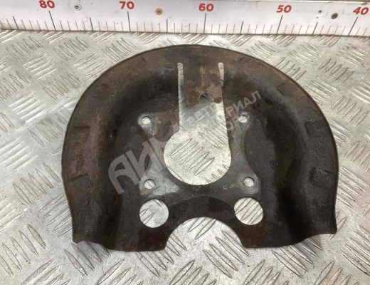 Кожух защитный тормозного диска Peugeot 307 (3A/3H) 2001-2005  Peugeot 307 307 (3A/3H) 2001-2005