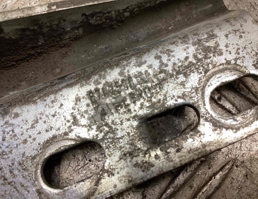 Петля капота Mercedes Vario (W670) 1996-2013  Mercedes Vario Vario (W670) 1996-2013