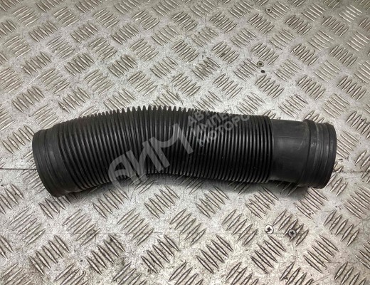 Патрубок воздушного фильтра Volkswagen Golf IV (1J) 1997-2004  Volkswagen Golf Golf IV (1J) 1997-2004