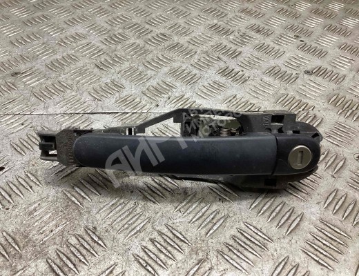 Ручка наружная передняя левая Volkswagen Golf IV (1J) 1997-2004  Volkswagen Golf Golf IV (1J) 1997-2004