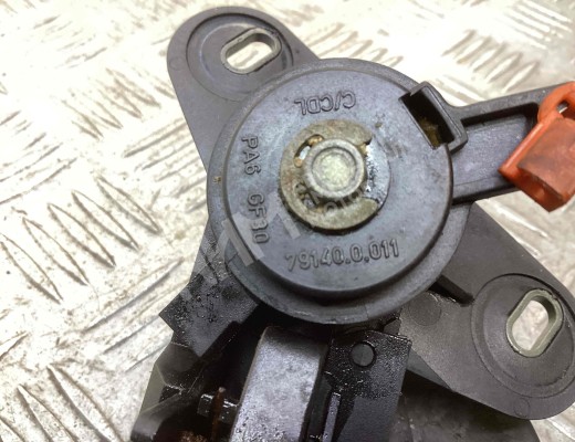 Кнопка открытия багажника Opel Astra G 1998-2004  Opel Astra Astra G 1998-2004