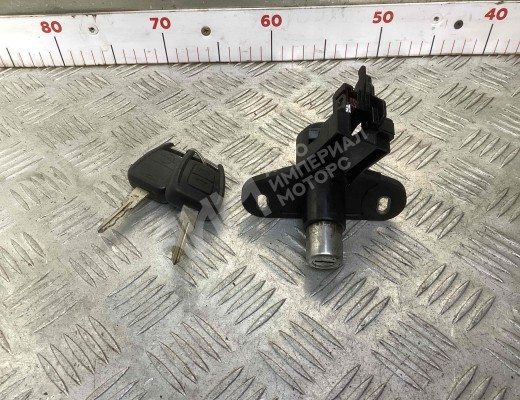 Кнопка открытия багажника Opel Astra G 1998-2004  Opel Astra Astra G 1998-2004