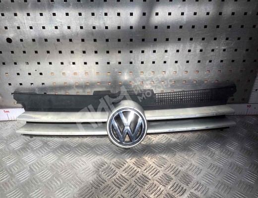 Решетка радиатора Volkswagen Golf IV (1J) 1997-2004  Volkswagen Golf Golf IV (1J) 1997-2004