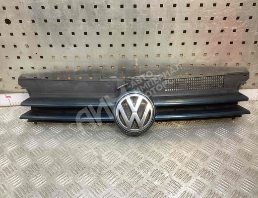 Решетка радиатора Volkswagen Golf IV (1J) 1997-2004  Volkswagen Golf Golf IV (1J) 1997-2004