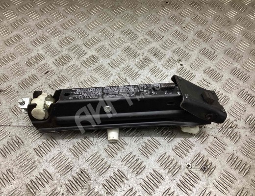 Домкрат Mercedes C (W203) 2000-2004  Mercedes C C (W203) 2000-2004