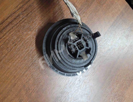 Пробка маслозаливная Volkswagen Golf V (1K) 2004-2009  Volkswagen Golf Golf V (1K) 2004-2009
