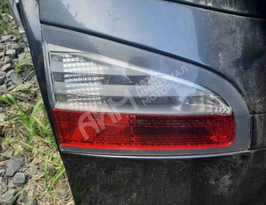 Фонарь крышки багажника правый  Ford S-Max I (WS) 2006-2015