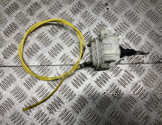 Активатор (привод) замка двери Volkswagen Passat B3 1988-1993  Volkswagen Passat Passat B3 1988-1993