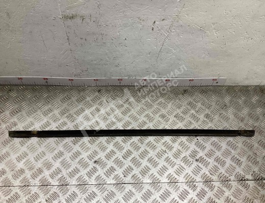 Молдинг стекла двери задней правой наружный Volkswagen Passat B3 1988-1993  Volkswagen Passat Passat B3 1988-1993