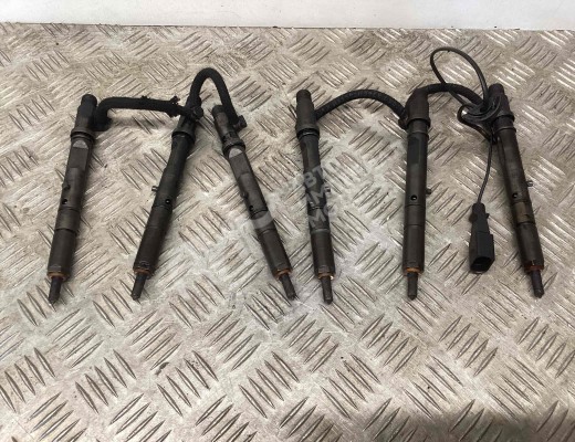 Форсунка Audi A6 C5 (4B) 2001-2004 рестайлинг  Audi A6 A6 C5 (4B) 2001-2004 рестайлинг