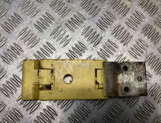 Петля двери задней правой Mercedes Sprinter I (W901-905) 1995-2006  Mercedes Sprinter Sprinter I (W901-905) 1995-2006