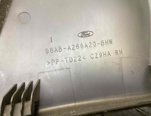 Накладка двери задней правой Ford Focus I 2001-2005 рестайлинг  Ford Focus Focus I 2001-2005 рестайлинг