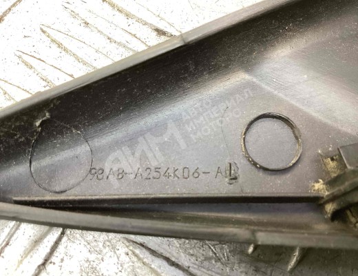 Накладка декоративная Ford Focus I 2001-2005 рестайлинг  Ford Focus Focus I 2001-2005 рестайлинг
