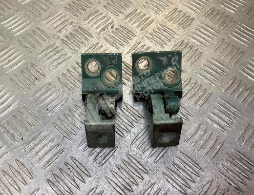 Петля двери передней правой Volkswagen Golf III (1H) 1991-1997  Volkswagen Golf Golf III (1H) 1991-1997