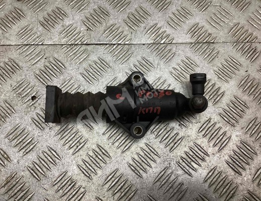 Цилиндр сцепления рабочий Volkswagen Golf IV (1J) 1997-2004  Volkswagen Golf Golf IV (1J) 1997-2004