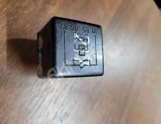 Реле (прочие) Audi A6 C4 (4A) 1994-1997  Audi A6 A6 C4 (4A) 1994-1997