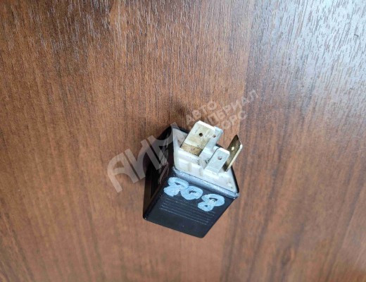 Реле (прочие) Audi A6 C4 (4A) 1994-1997  Audi A6 A6 C4 (4A) 1994-1997