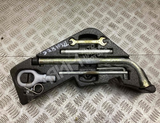 Набор инструментов штатный Volkswagen Touareg I (7L) 2002-2006  Volkswagen Touareg Touareg I (7L) 2002-2006