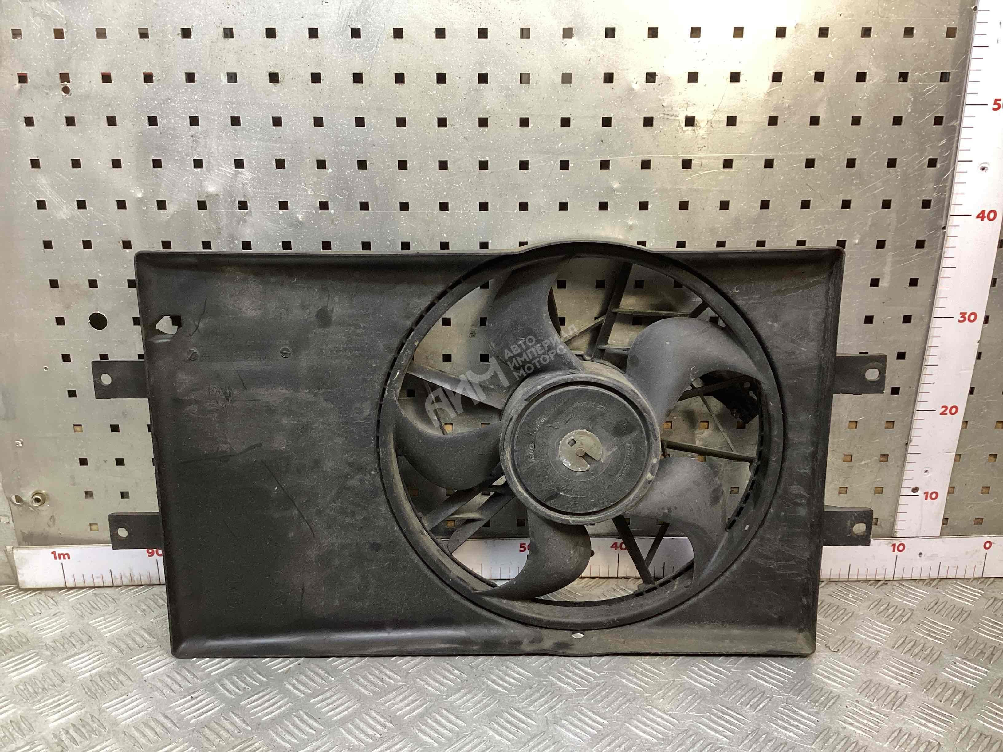 Вентилятор радиатора  Chrysler Sebring