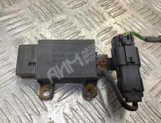 Реле вентилятора Kia Carnival I (GQ) 1998-2006  Kia Carnival Carnival I (GQ) 1998-2006