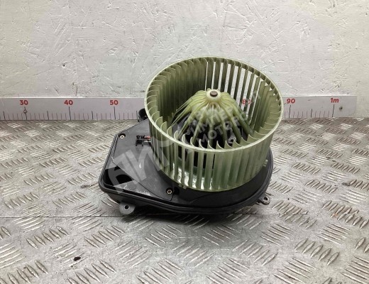 Моторчик печки Volkswagen Passat B5 (3B) 1996-2000  Volkswagen Passat Passat B5 (3B) 1996-2000