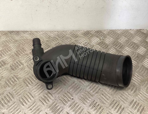 Патрубок турбины Volkswagen Passat B5+ (3B) 2000-2005 рестайлинг  Volkswagen Passat Passat B5+ (3B) 2000-2005 рестайлинг