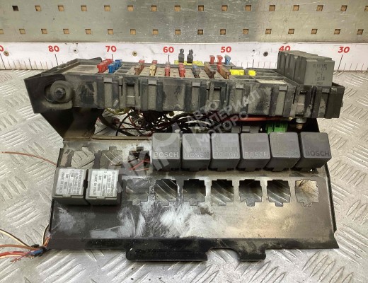 Блок предохранителей Mercedes Vario (W670) 1996-2013  Mercedes Vario Vario (W670) 1996-2013