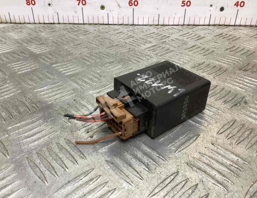 Реле поворотов Mercedes Vario (W670) 1996-2013  Mercedes Vario Vario (W670) 1996-2013