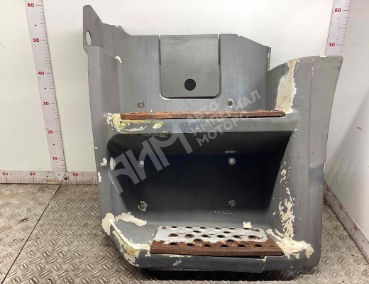 Подножка кабины правая (входной модуль) Mercedes Axor 2001-н.в.  Mercedes Axor Axor 2001-н.в.