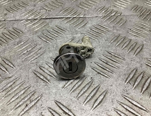 Личинка дверного замка Dacia Sandero I (B90) 2008-2012  Dacia Sandero Sandero I (B90) 2008-2012