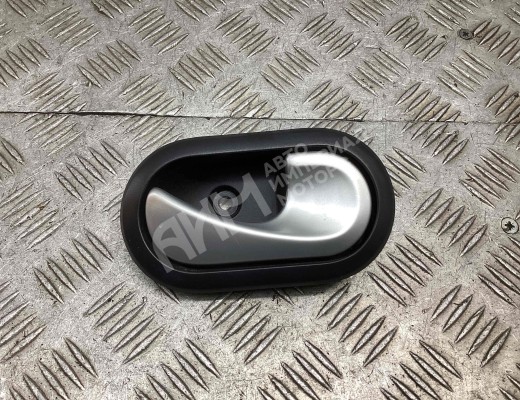 Ручка внутренняя передняя правая Dacia Sandero I (B90) 2008-2012  Dacia Sandero Sandero I (B90) 2008-2012