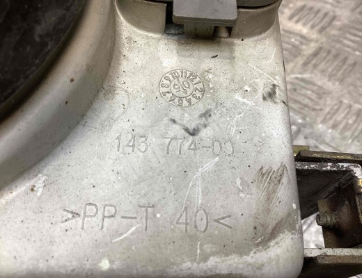Фара правая Mercedes Vario (W670) 1996-2013  Mercedes Vario Vario (W670) 1996-2013