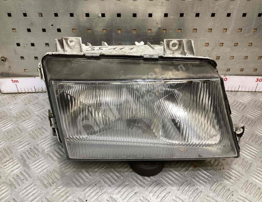 Фара правая Mercedes Vario (W670) 1996-2013  Mercedes Vario Vario (W670) 1996-2013