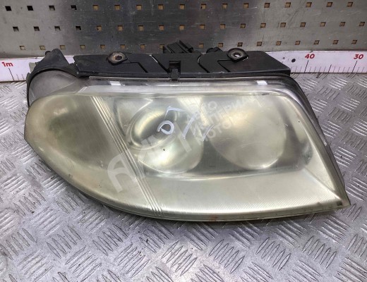 Фара правая Volkswagen Passat B5+ (3B) 2000-2005 рестайлинг  Volkswagen Passat Passat B5+ (3B) 2000-2005 рестайлинг