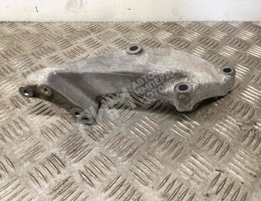 Кронштейн полуоси Volkswagen Transporter T4 (7D) 1990-1997  Volkswagen Transporter Transporter T4 (7D) 1990-1997